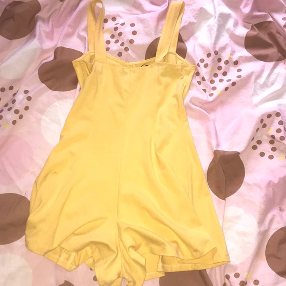 Yellow romper - Picture 2 of 3